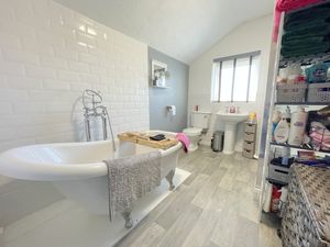 SILCOTT STREET- click for photo gallery